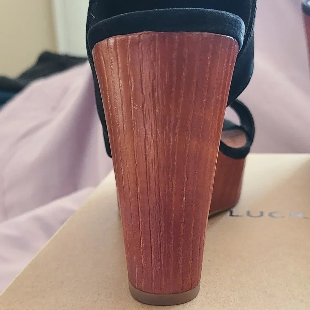 Lucky Brand ~ Lattela  Wedge Shoe - Picture 4 of 7